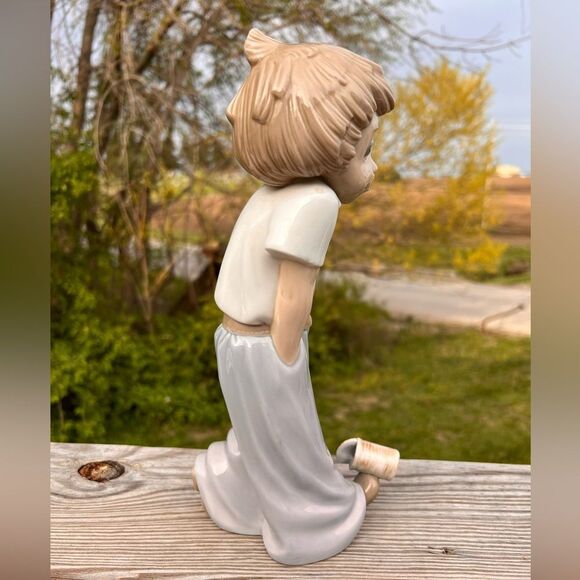 Lladro Zaphiv Signed Boy Kicking Can Ceramic Figurine Made In Spain - Picture 2 of 8